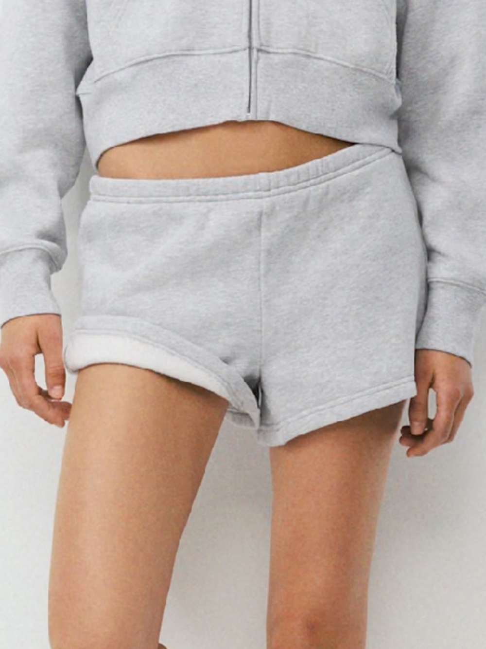 ARITZIA Sweatfleece COZY BF Lo Rise Mini Heather Ecru Causal Shorts NWT Medium